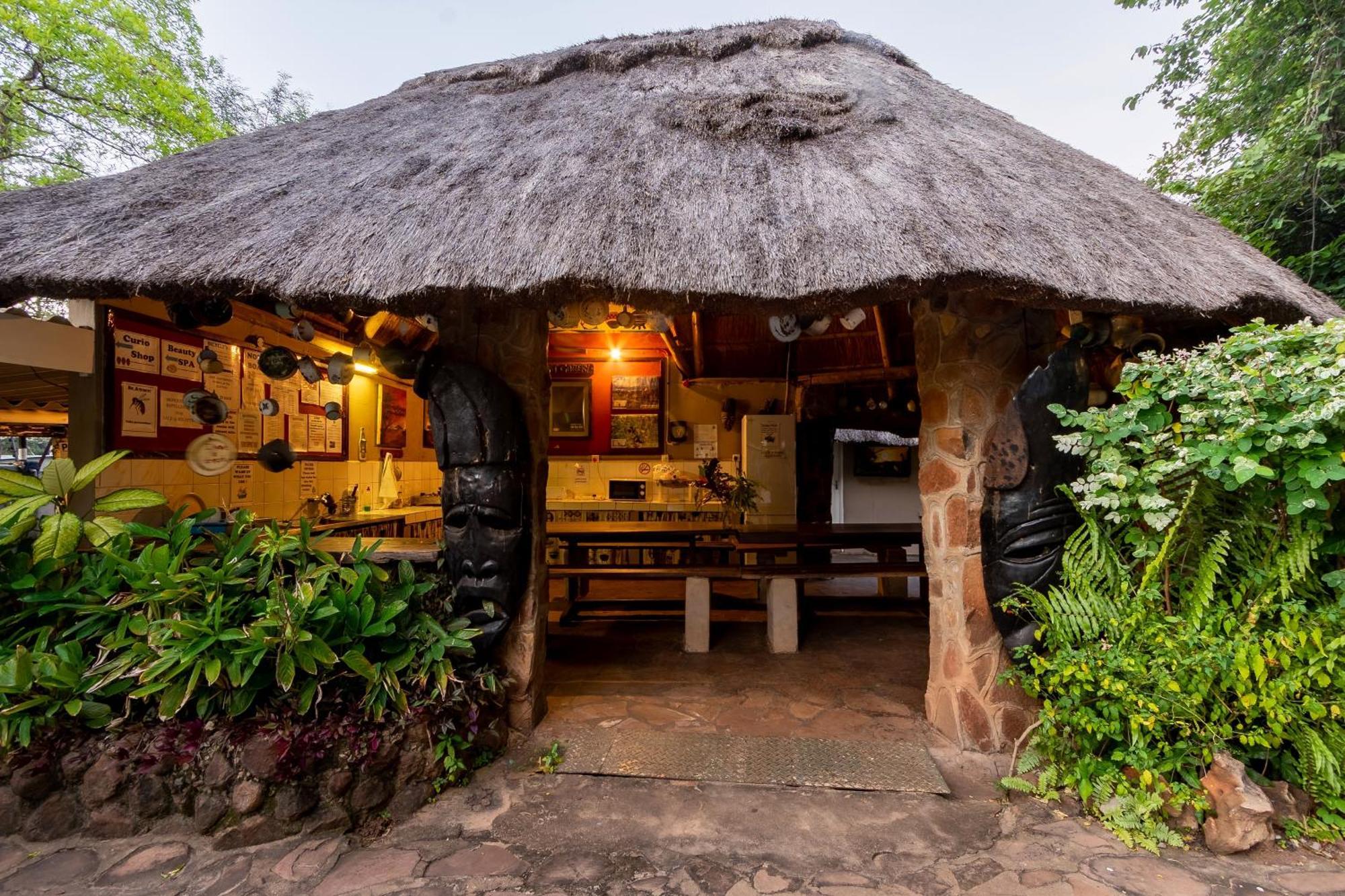 Victoria Falls Backpackers Lodge- Camp Sites المظهر الخارجي الصورة